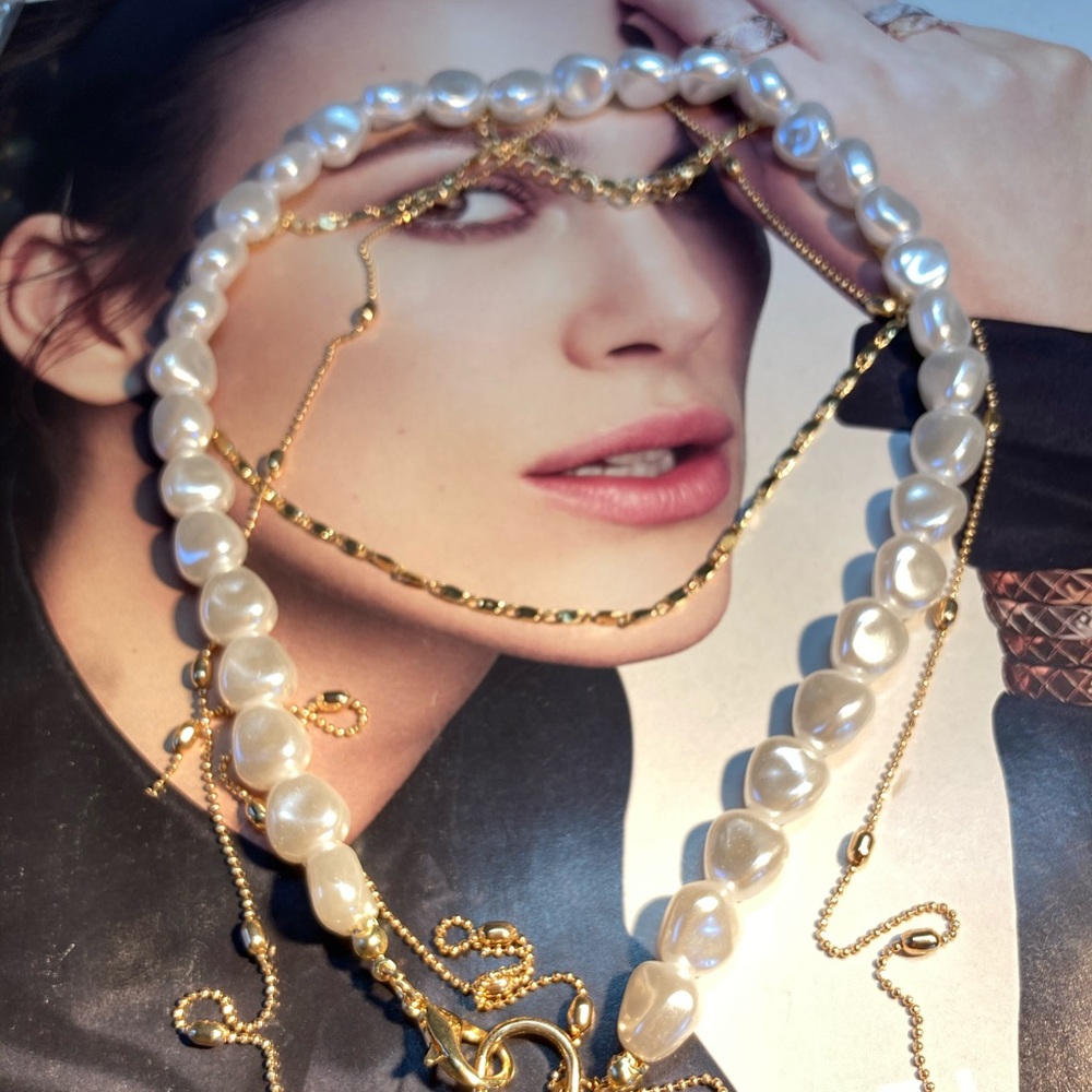 Gold Faux Pearl Three Lines Necklace Statement - Picture 3 of 4